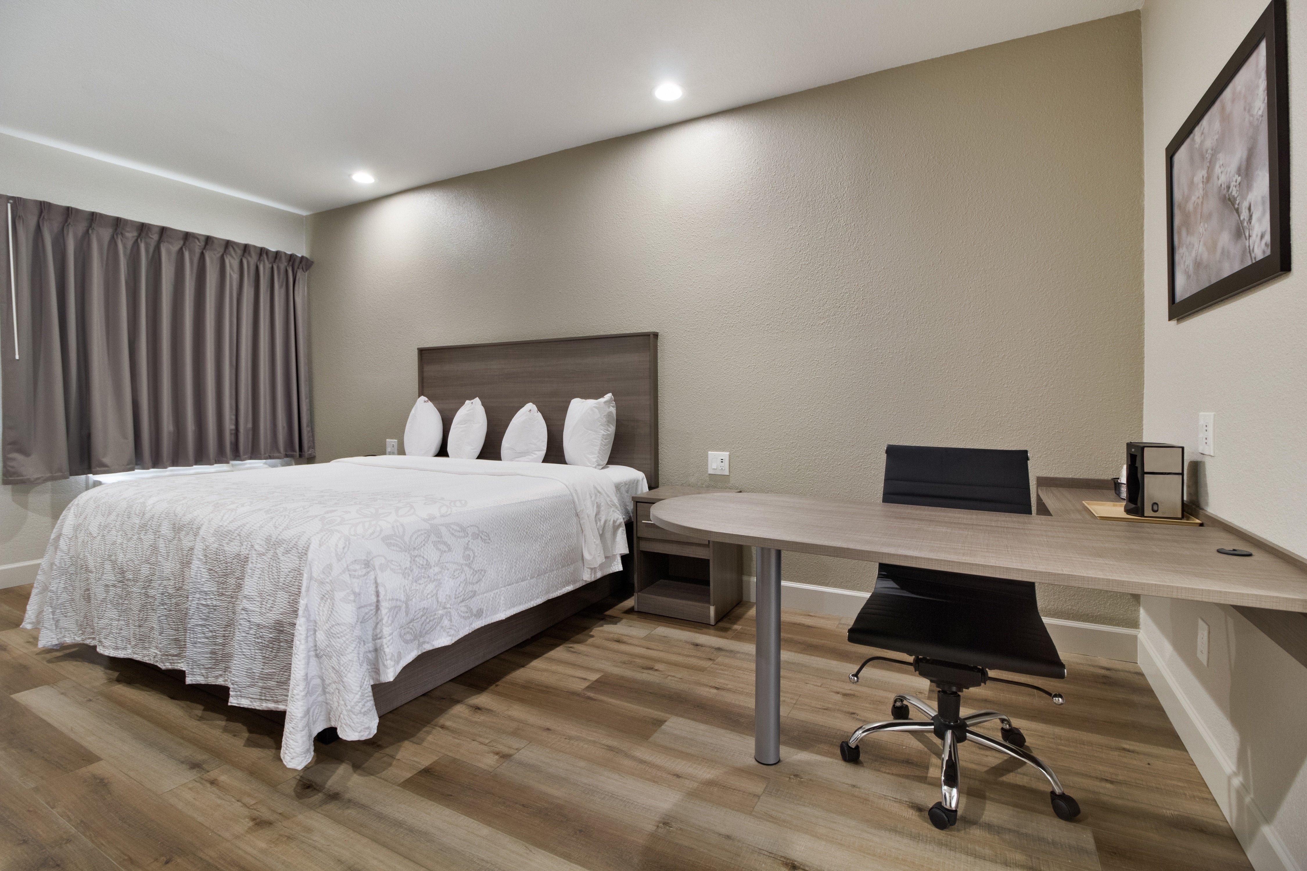 Red Roof Inn Plus + Galveston - Beachfront Eksteriør bilde
