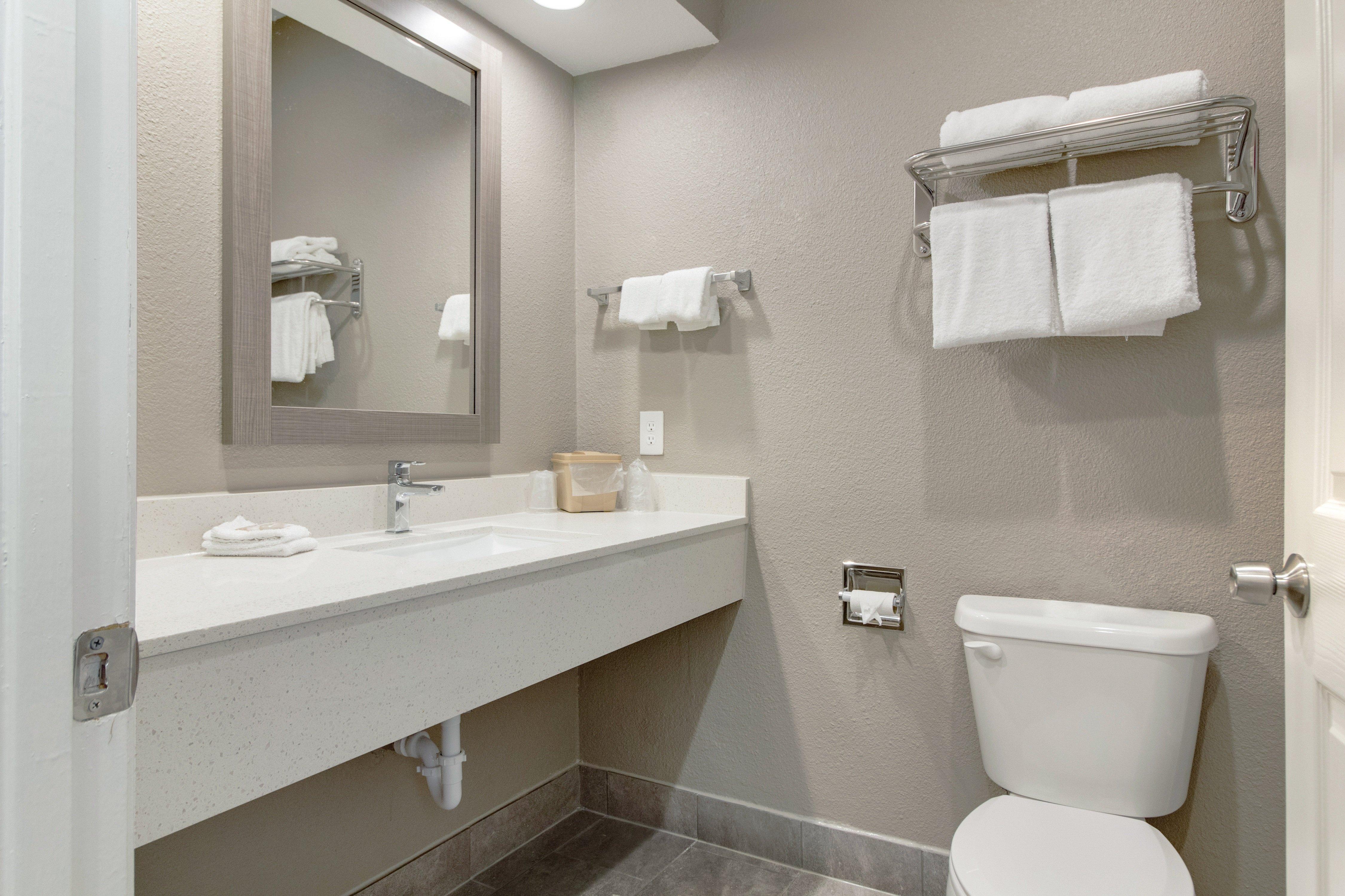 Red Roof Inn Plus + Galveston - Beachfront Eksteriør bilde