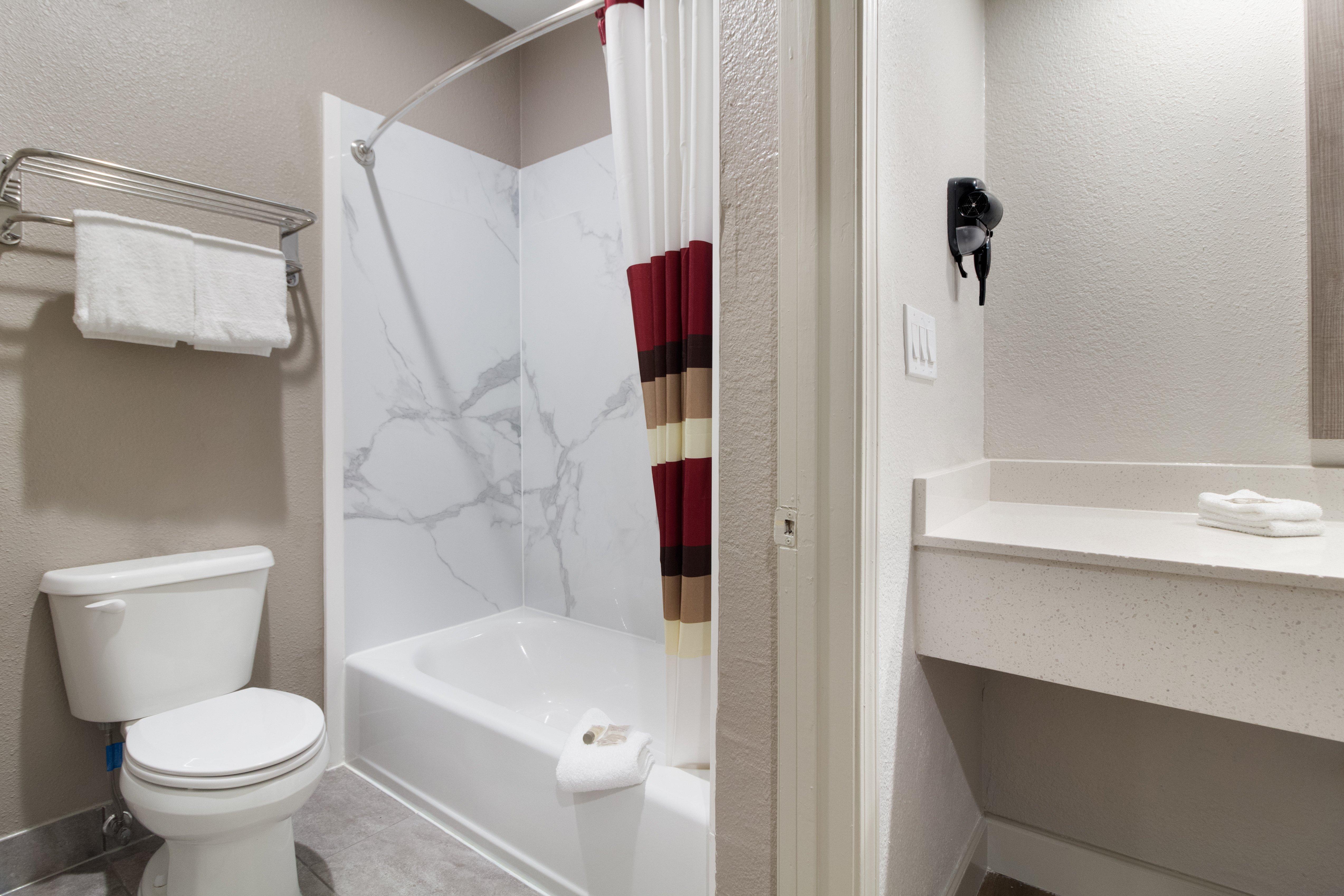 Red Roof Inn Plus + Galveston - Beachfront Eksteriør bilde