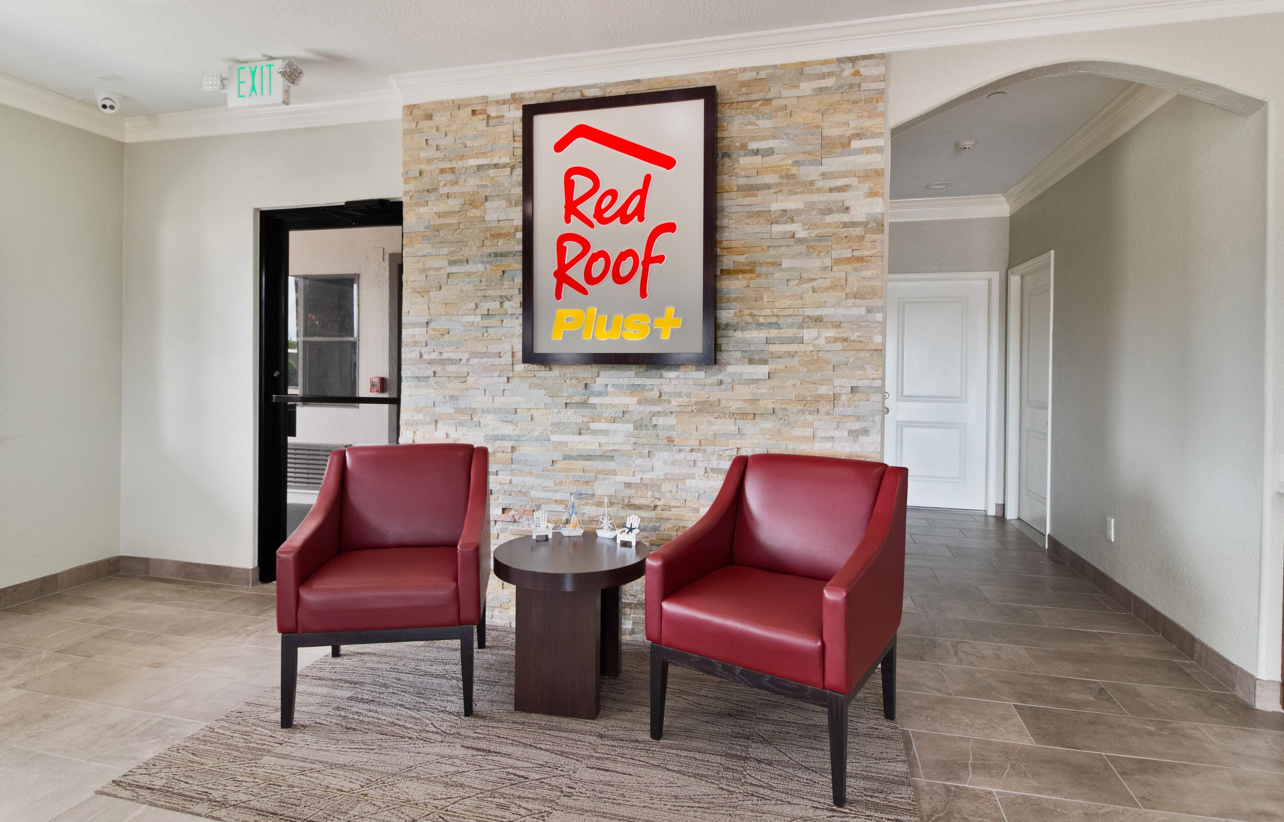 Red Roof Inn Plus + Galveston - Beachfront Eksteriør bilde