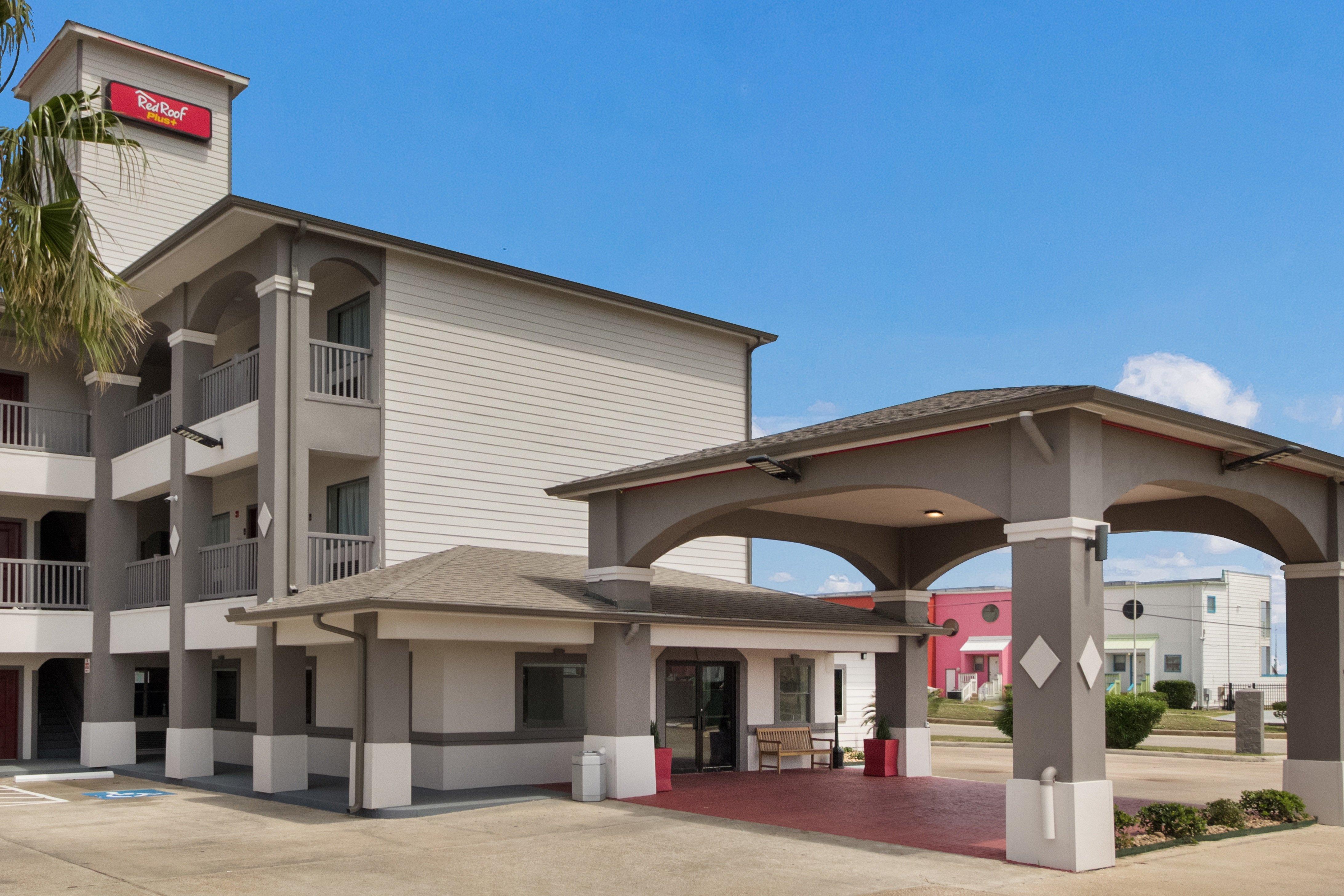 Red Roof Inn Plus + Galveston - Beachfront Eksteriør bilde
