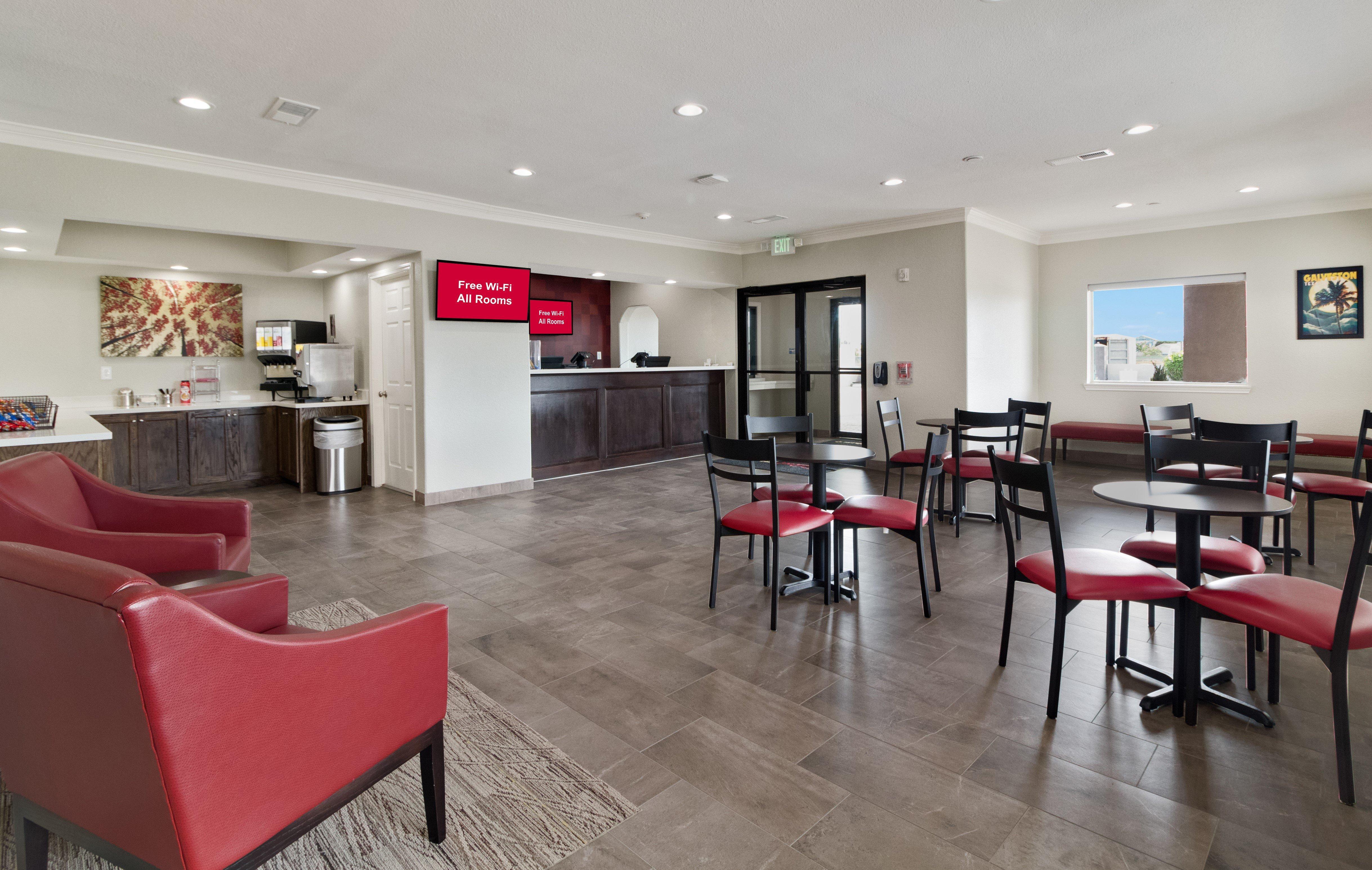Red Roof Inn Plus + Galveston - Beachfront Eksteriør bilde
